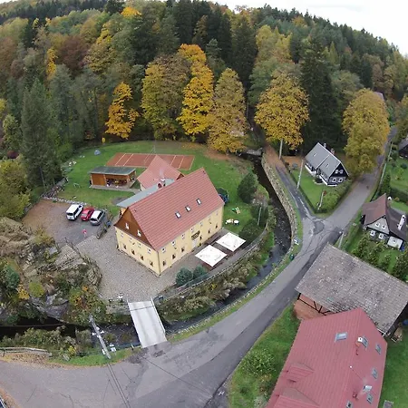 Gasthuis U Vyhlidky Chřibská